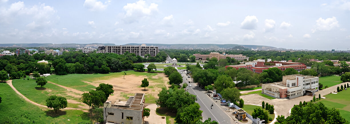 Roadside plot view Sultanpur Road